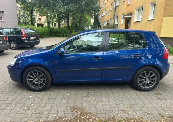 Volkswagen Golf cena 15000 przebieg: 231000, rok produkcji 2005 z Warszawa małe 46